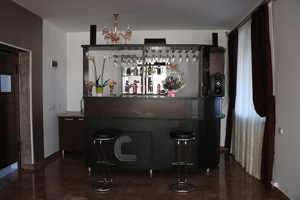 Pensiunea Maria Tania - Restaurant Mioveni المظهر الخارجي الصورة